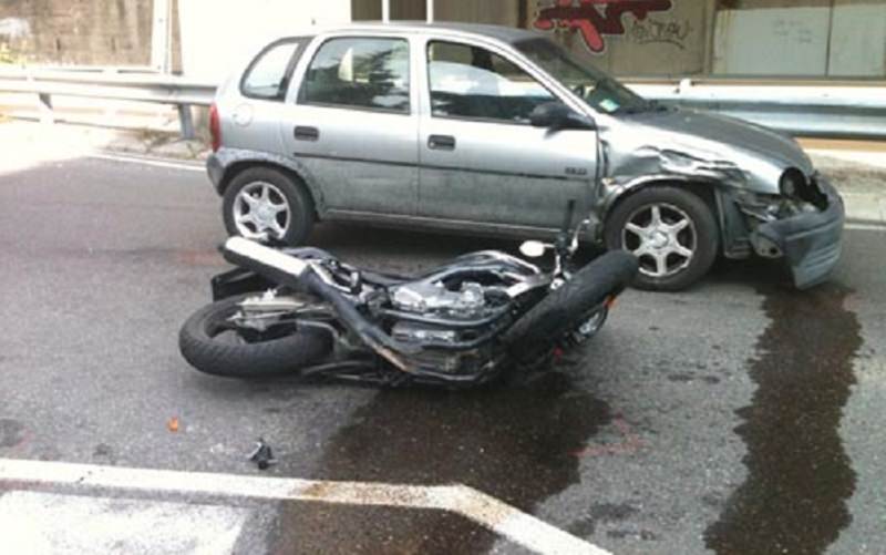 Ancora incidenti mortali su strada, muore un motociclista a Xitta