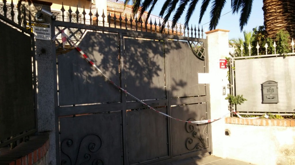 La morte di Giorgio, un horror. Il vicino di casa: “I cani abbaiavano spesso”