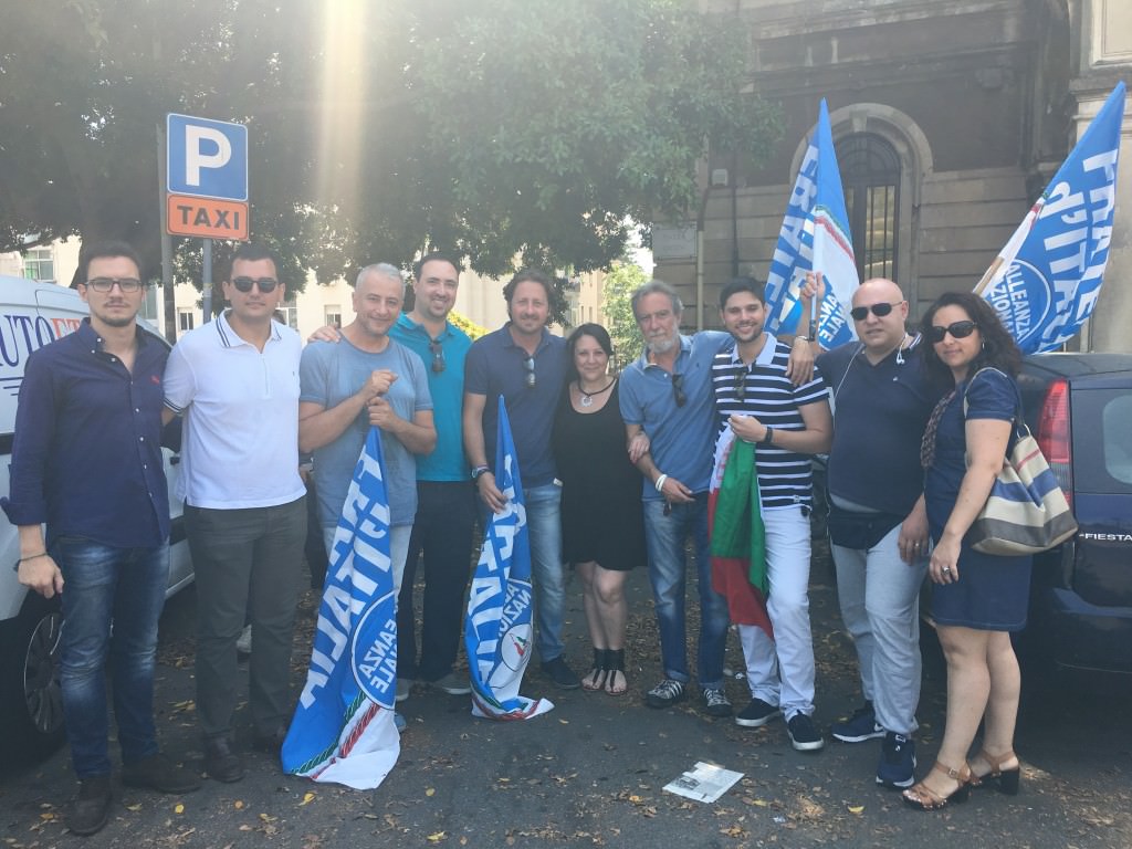 Fratelli d’Italia davanti al Parco Gioeni: “Abbattimento del ponte decisione discutibile”