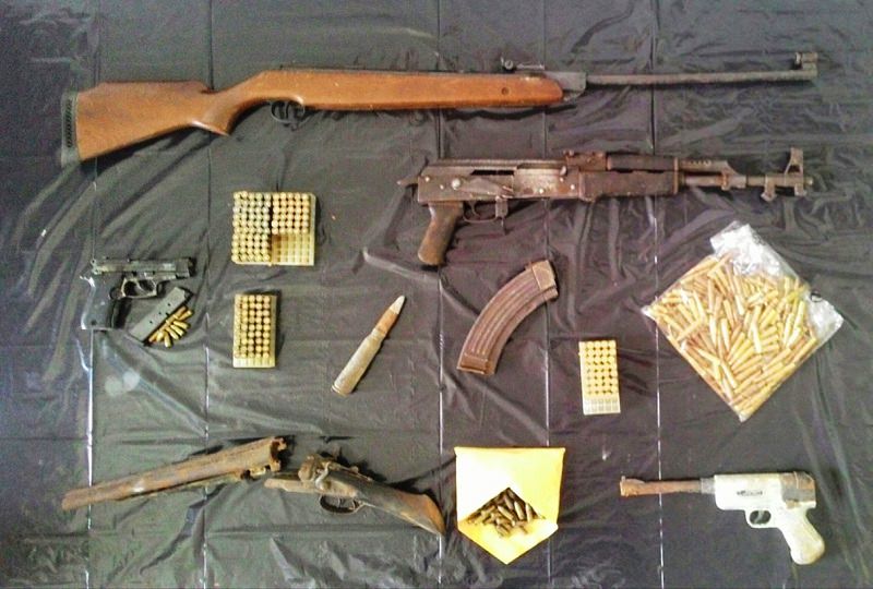 Palagonia: Carabinieri del ROS sequestrano armi e droga