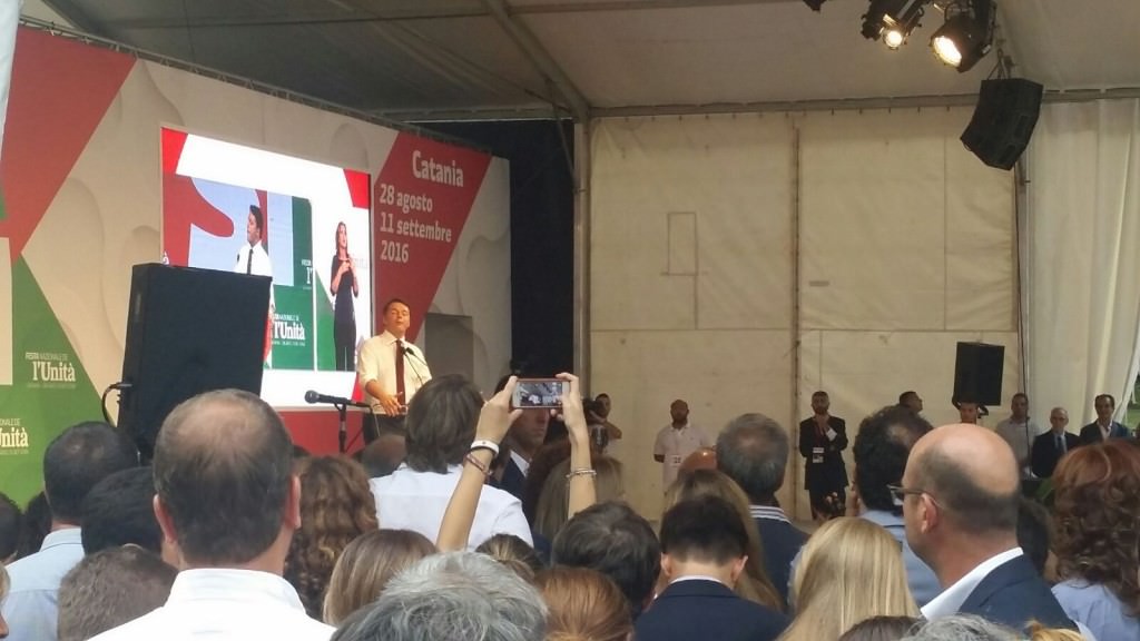 La Sicilia di Renzi è un pretesto. Deludente intervento del premier alla Festa del Pd. E Crocetta non lo ascolta