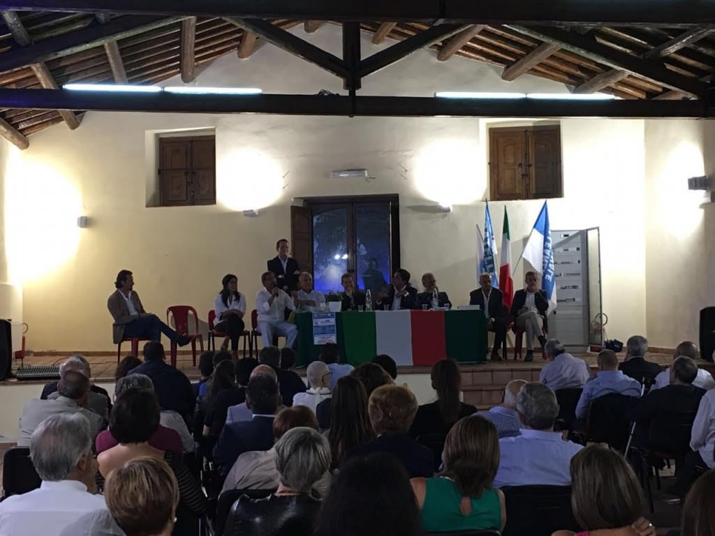 Fratelli d’Italia fa tappa a Ragalna, La Russa: “Difendiamo la volontà popolare”