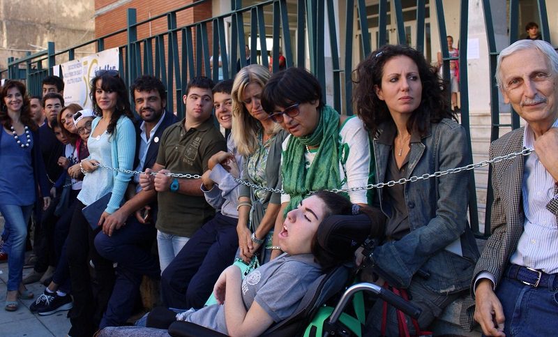 Anno nuovo, vecchia scuola: a Palermo mancano servizi per alunni disabili