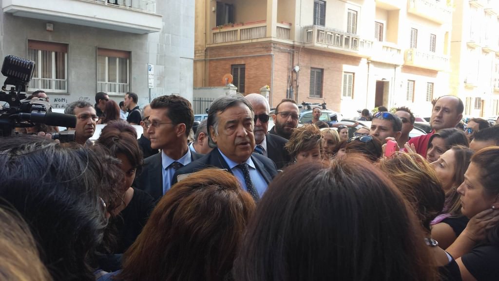 Orlando ai lavoratori di Almaviva: “Entro domani data per tavolo nazionale”