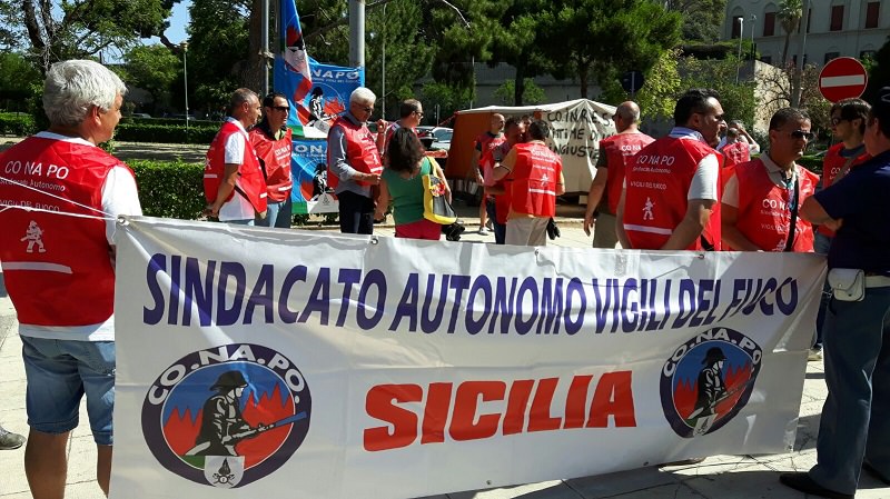 Vigili del fuoco senza mezzi, soccorsi a rischio: situazione più critica a Trapani Vigili del fuoco senza mezzi, soccorsi a rischio: situazione più critica a Trapani