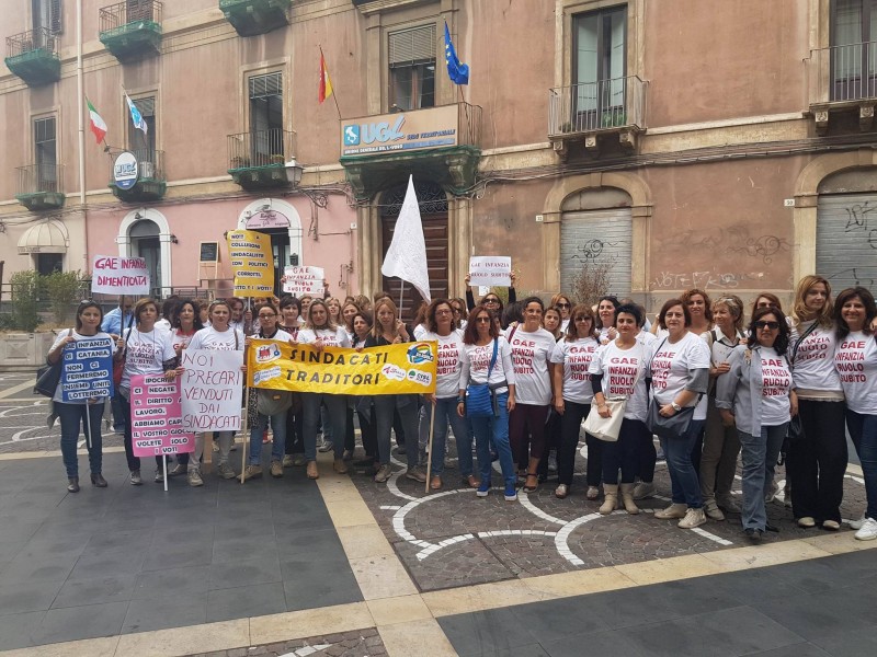 Docenti per l’infanzia sempre sul piede di guerra: “Vogliamo certezze” Docenti per l’infanzia sempre sul piede di guerra: “Vogliamo certezze”