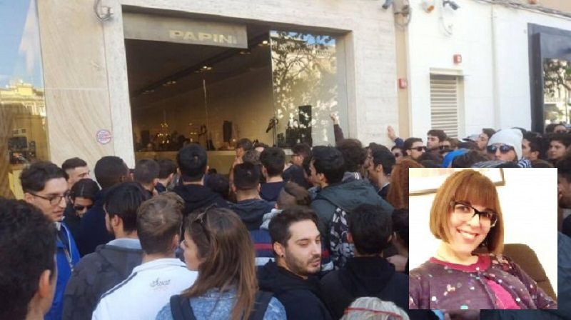 Ossessione giovanile per la moda, parla la psicologa: “Crisi d’identità” Ossessione giovanile per la moda, parla la psicologa: “Crisi d’identità”