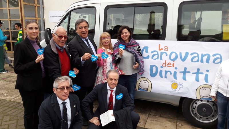 Palermo: in giro per le scuole “La Carovana dei diritti”