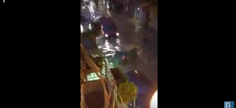 Alluvione a Giardini Naxos, la strada diventa un fiume in piena VIDEO