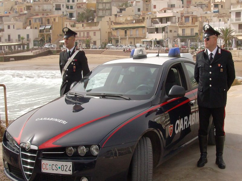 Castelvetrano: due denunce per ricettazione e porto d’armi abusivo