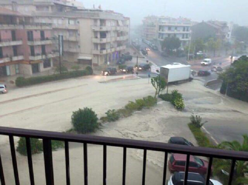 Bomba d’acqua in Sicilia, il maltempo inizia a farsi sentire: forti temporali in atto
