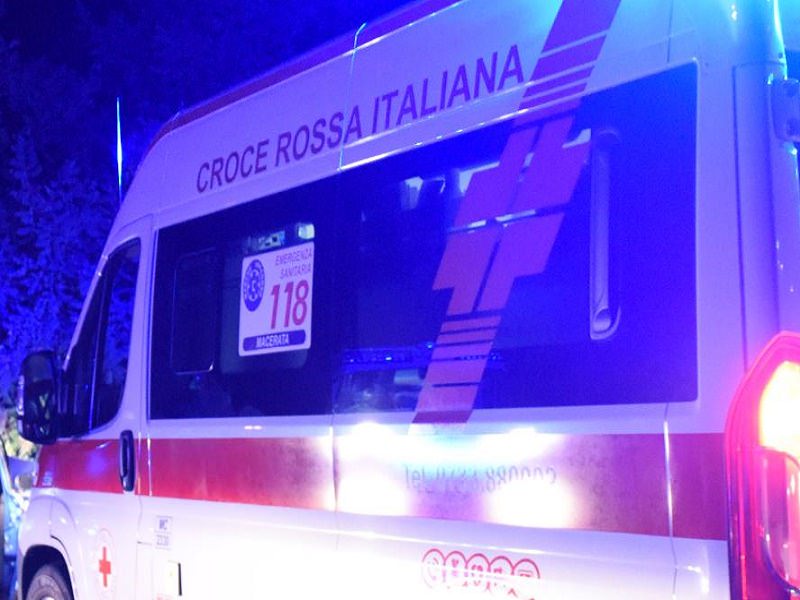 Scontro tra due auto sulla Catania-Siracusa: feriti i due conducenti