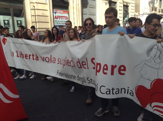 Proteste degli studenti delle scuole secondarie catanesi: solidarietà della Cgil