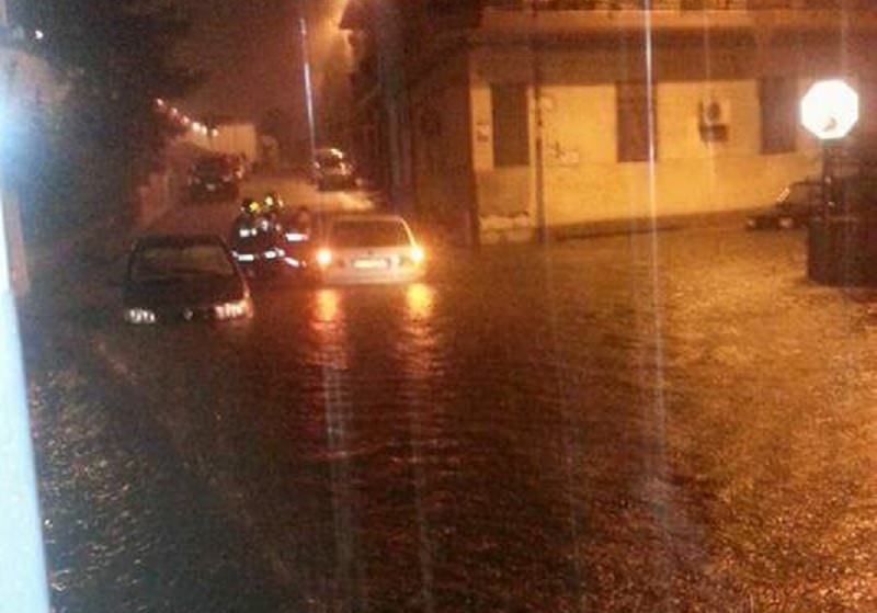 Misterbianco, via Turi Scordo sommersa dall’acqua: la storia si ripete Misterbianco, via Turi Scordo sommersa dall’acqua: la storia si ripete