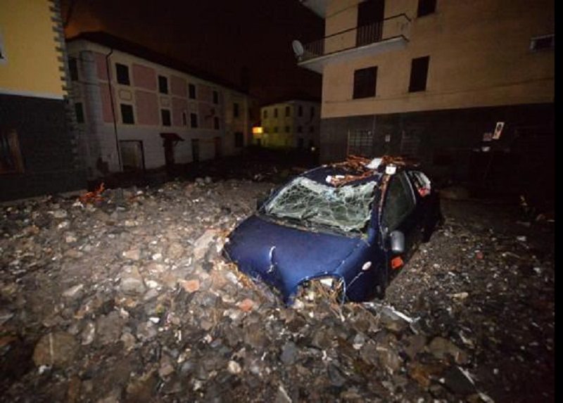 Maltempo, esonda torrente nel Palermitano: una vittima
