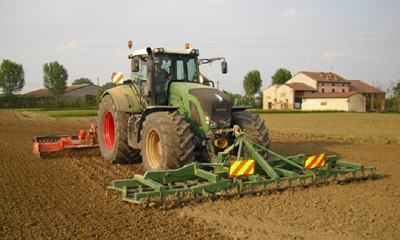Prelevano in contanti i finanziamenti pubblici e li sperperano: sequestrati 240 mila euro ad aziende agricole
