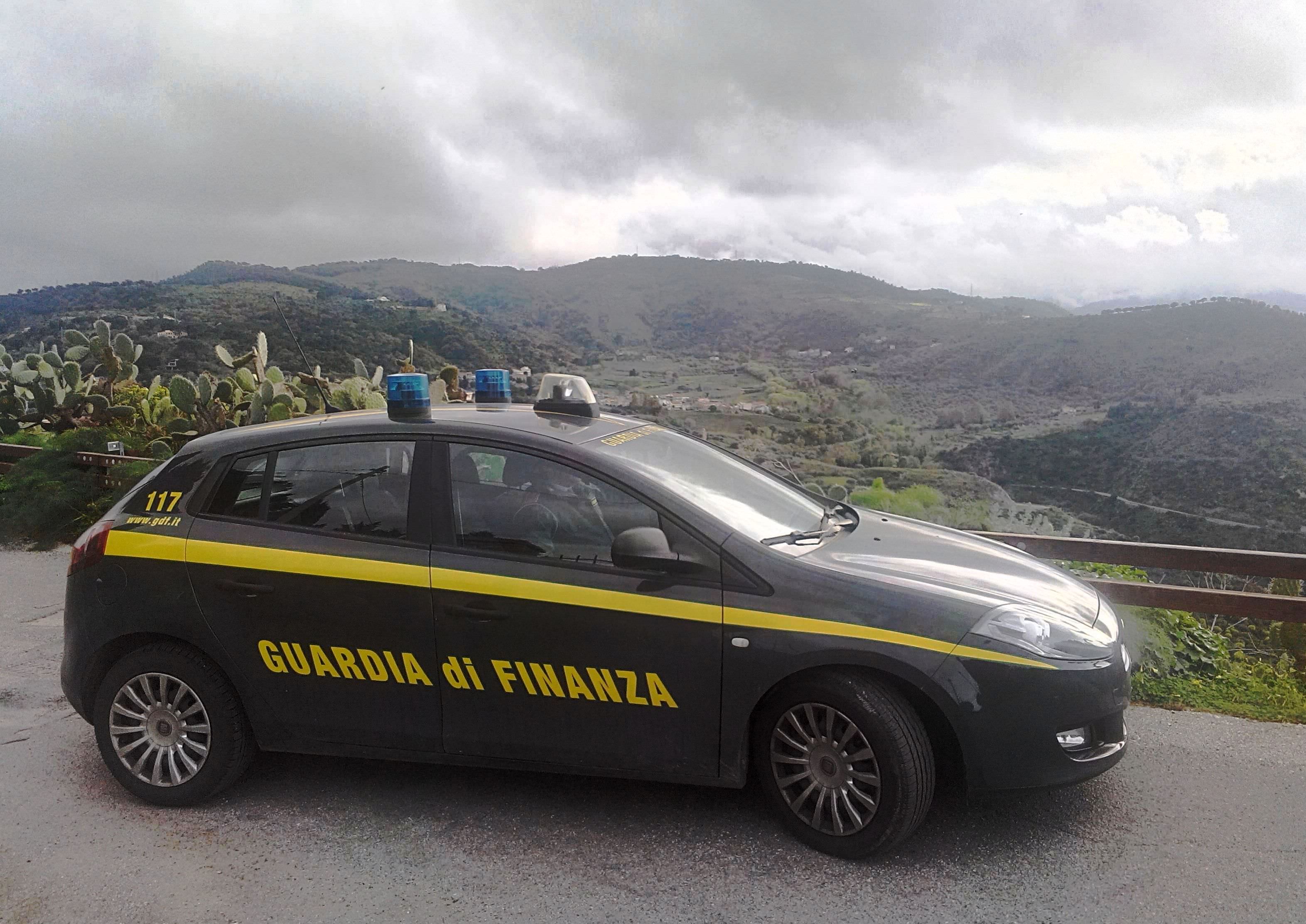 Maxi truffa all’Inps, scoperti quasi 200 falsi braccianti e 26 mila “giornate” fittizie