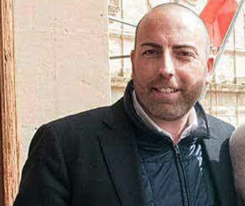 Virus ‘Tristeza’, arance dal nord Africa e, infine, il gelo: “Gli operai agricoli non arrivano a 151 giornate” Virus ‘Tristeza’, arance dal nord Africa e, infine, il gelo: “Gli operai agricoli non arrivano a 151 giornate”