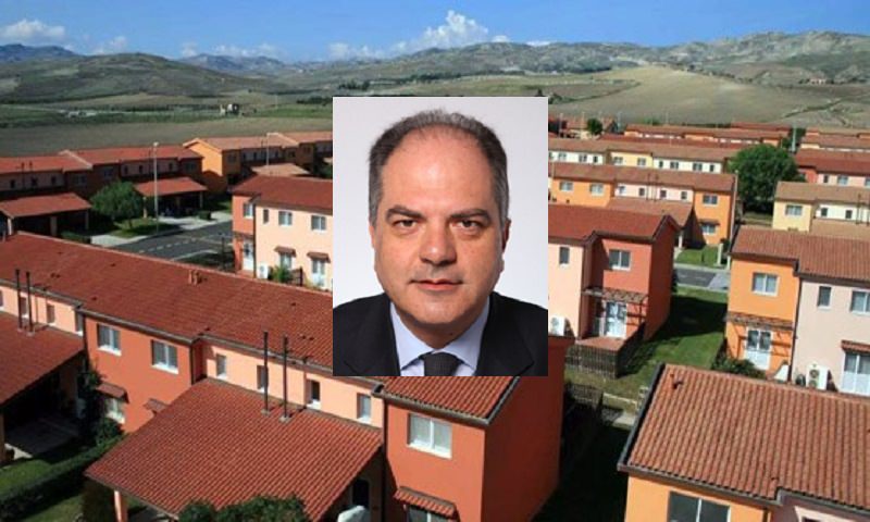 Cara di Mineo: rinvio a giudizio per turbativa d’asta per 17 persone, tra loro il sottosegretario Castiglione Cara di Mineo: rinvio a giudizio per turbativa d’asta per 17 persone, tra loro il sottosegretario Castiglione