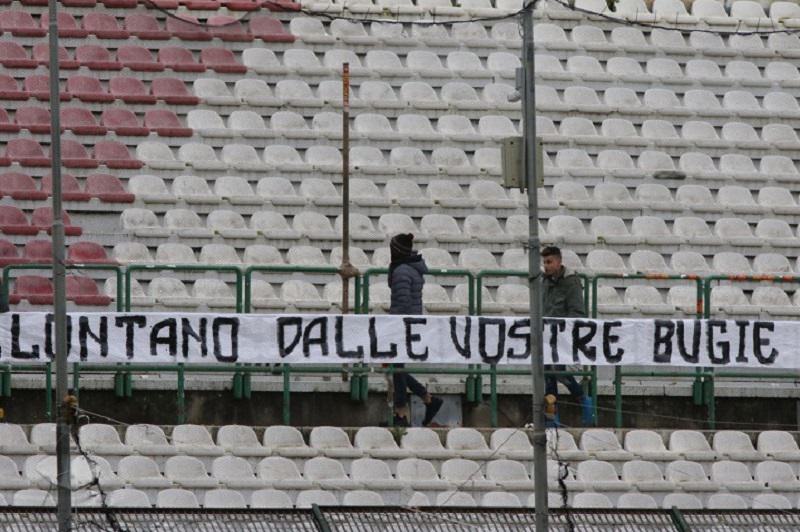 “Game Over” Messina: non ci sono soldi, a rischio partita con la Paganese