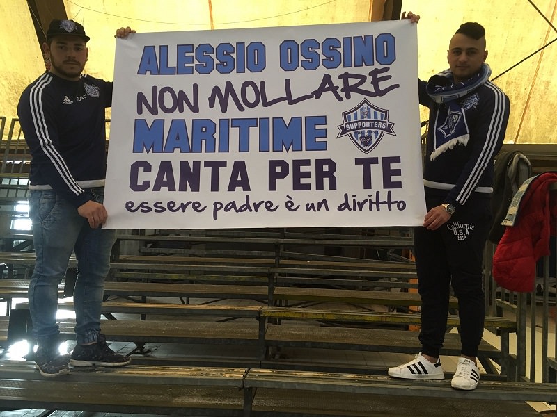 Gli ultras in sostegno di Alessio Ossino: “Lotta, essere padre è un diritto”