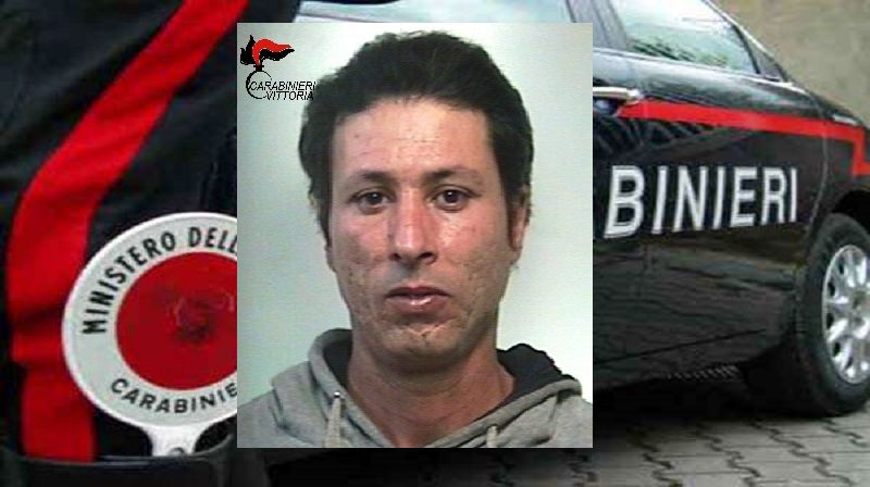 Nove ovuli di cocaina e soldi messi da parte: arrestato insospettabile tunisino