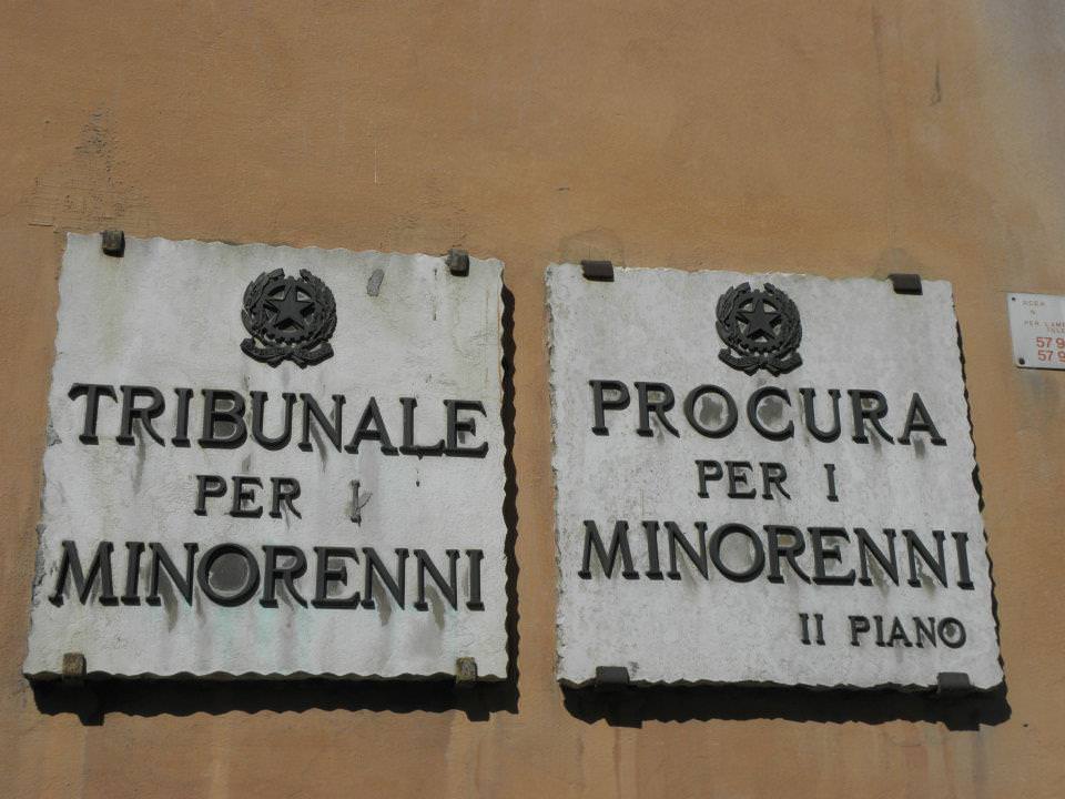 Si allontana dalla comunità, il Tribunale per i Minori di Catania condanna un 16enne a un mese di reclusione
