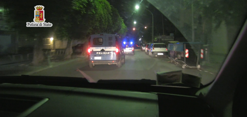 Carichi di droga da Campania e Calabria: sgominati due gruppi criminali. 16 arresti a Palermo. IL VIDEO Carichi di droga da Campania e Calabria: sgominati due gruppi criminali. 16 arresti a Palermo. IL VIDEO