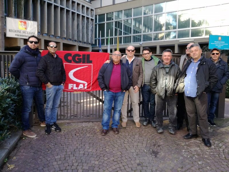 Consorzi di bonifica: sit in della Flai Cgil davanti all’ex palazzo ESA