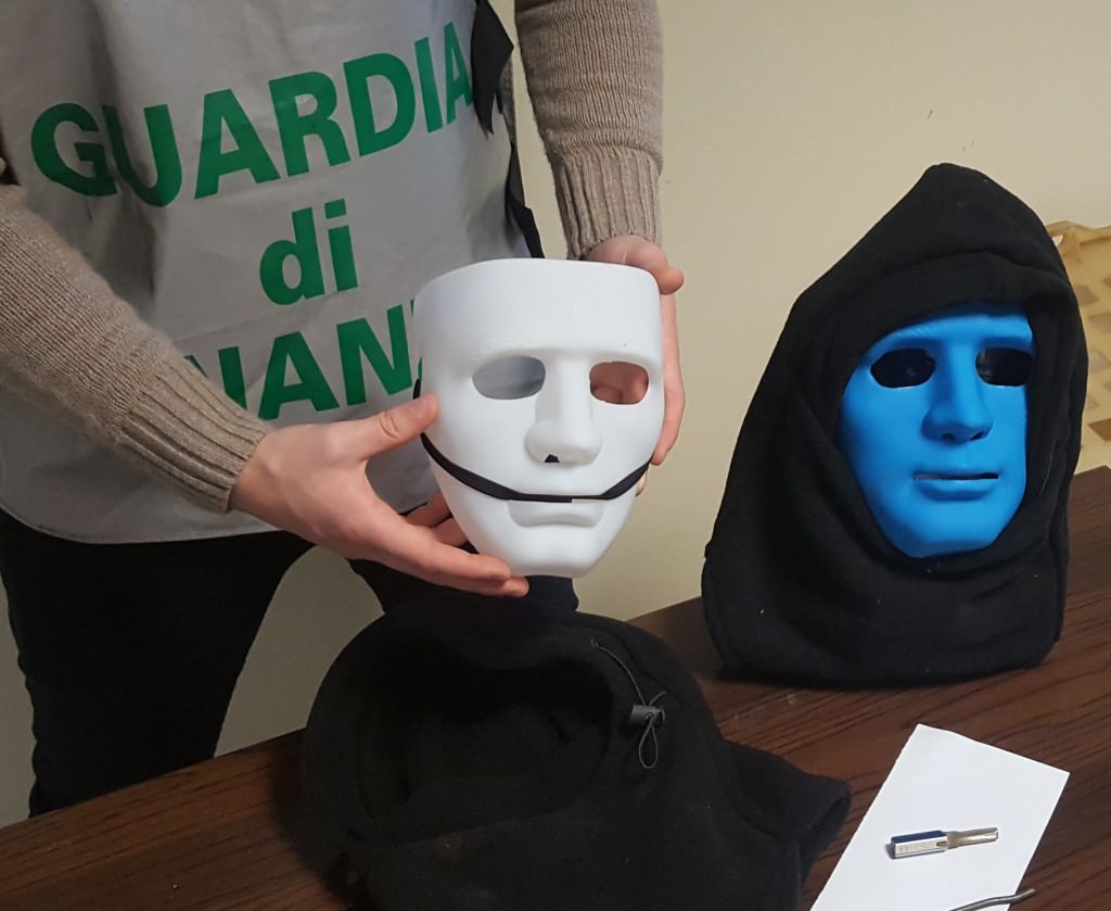 Sventato furto nella notte in una profumeria di Paternò