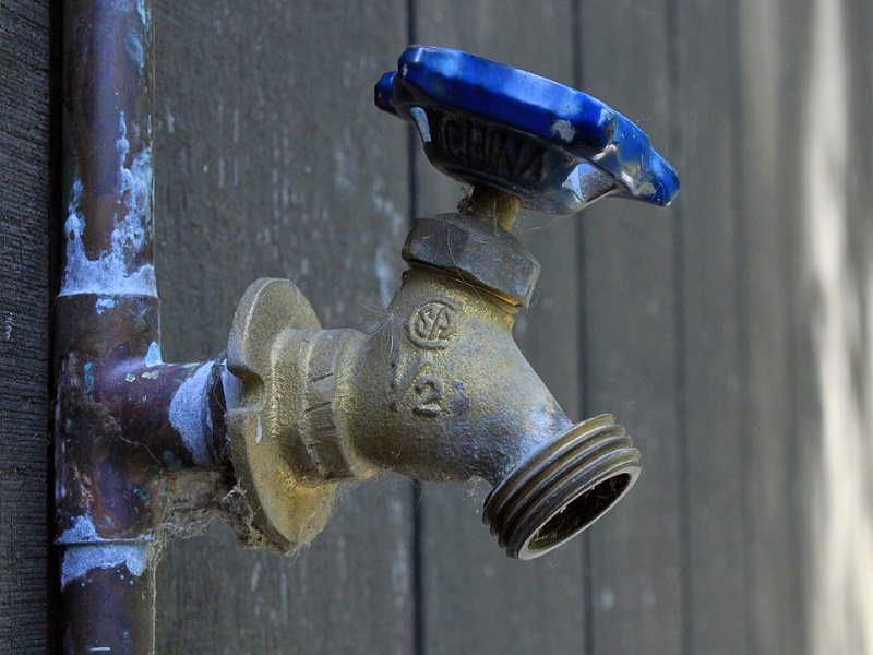 Furti d’acqua a Palermo ai danni dell’Amap: 5 gli allacci abusivi