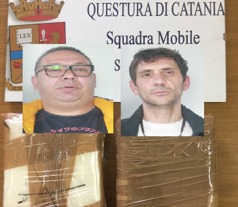 Fermati al casello con a bordo due panetti di cocaina dal valore di 400 mila euro: arrestati