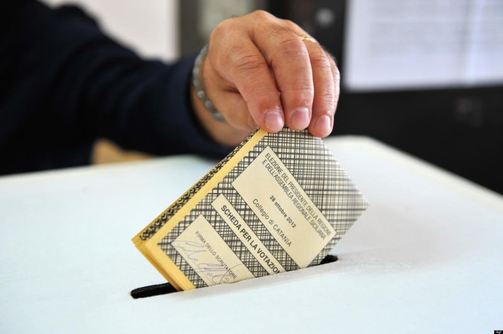 Elezioni regionali, occhio ai sondaggi: per Ipsos De Luca secondo vicino a Schifani