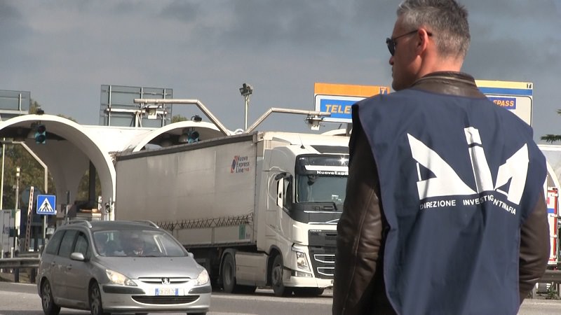 Blitz della D.I.A. al Consorzio per le Autostrade Siciliane: 12 arresti tra dirigenti e dipendenti