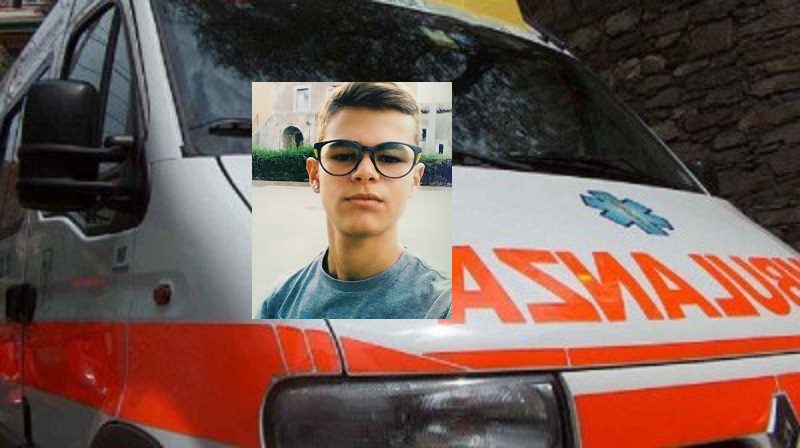 Scontro fra auto e scooter, muore 16enne dopo 24 ore di agonia