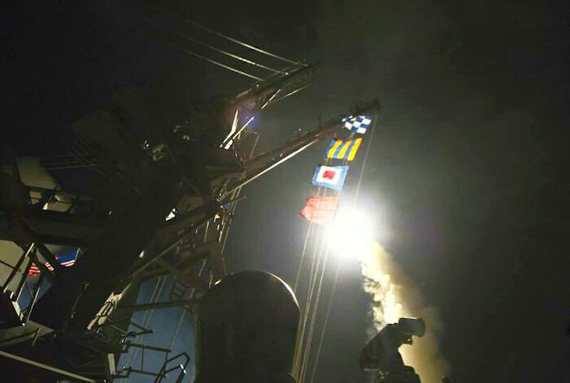 Cinquantanove missili americani contro la Siria. Trump: “E’ vitale per la sicurezza”