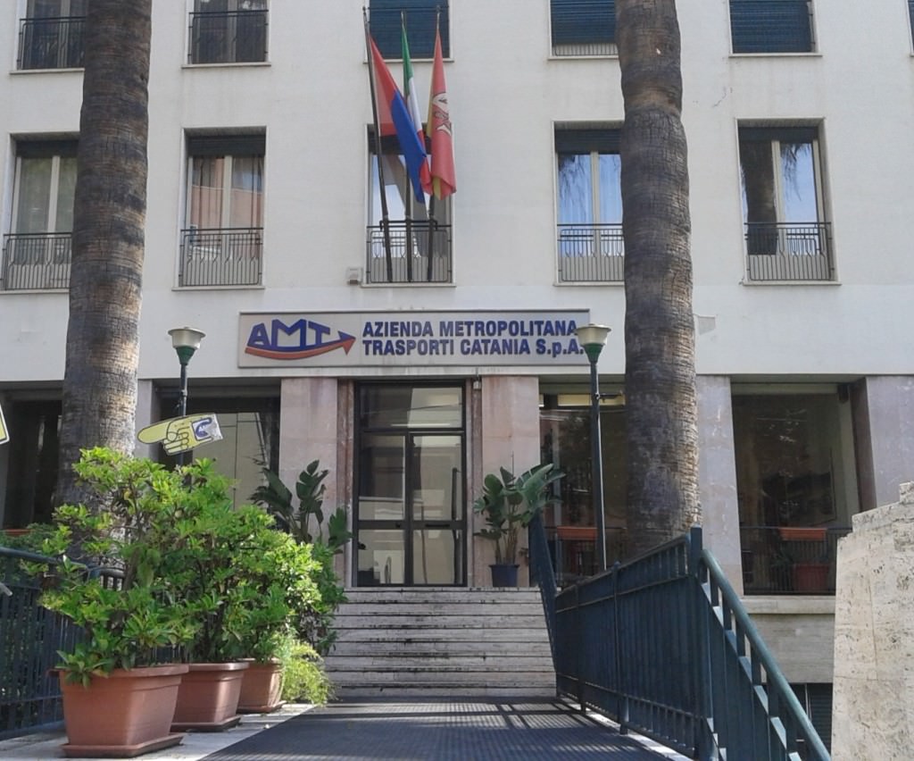 Nodi ancora da sciogliere per l’Amt: sit-in dei lavoratori in sede per il 4 aprile