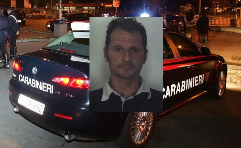 Floridia: calci e pugni alla moglie davanti ai figli, aggredisce anche i carabinieri Floridia: calci e pugni alla moglie davanti ai figli, aggredisce anche i carabinieri