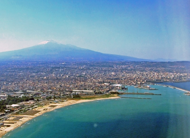 Etna, cessata l’emissione di cenere dal Nuovo Cratere Sud-Est: sotto osservazione il tremore vulcanico