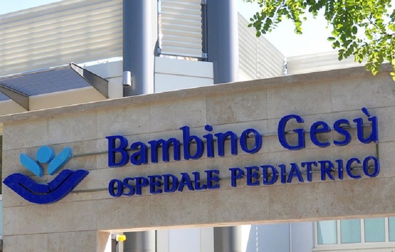 Bimba di 18 mesi in pericolo di vita: trasportata da Catania a Roma con un volo speciale Bimba di 18 mesi in pericolo di vita: trasportata da Catania a Roma con un volo speciale