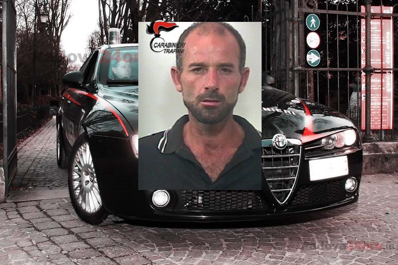 Petrosino, aspetta “vittime” davanti a banca e ufficio postale e le rapina: arrestato