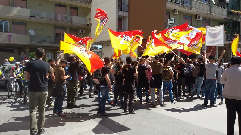Manifestazione a Lentini per il lavoro e contro la discarica