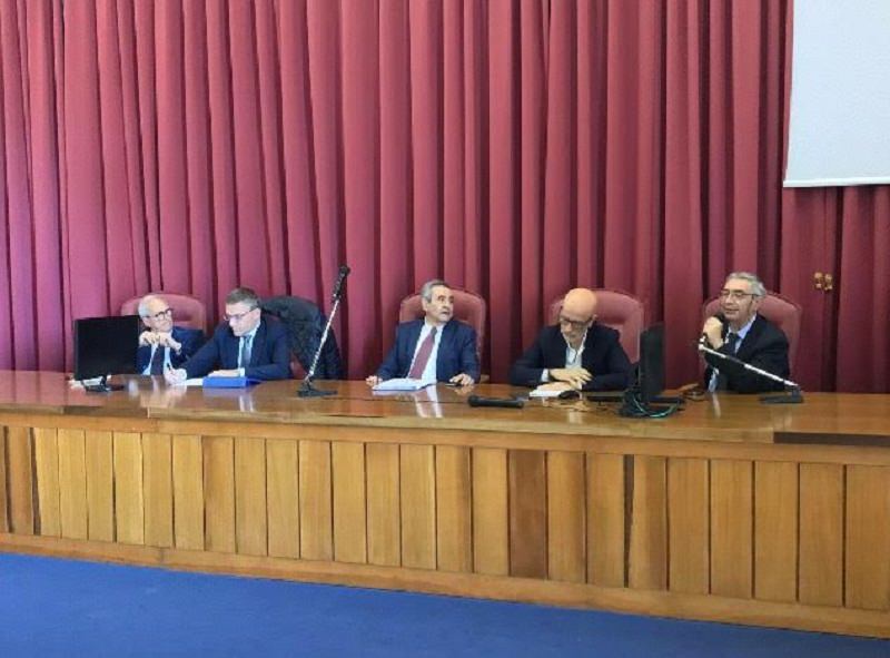 Catania, riflettori su banche e assicurazioni