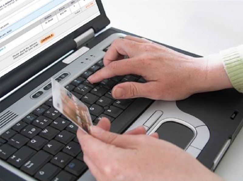 Pronto sito bancario falso: frodi telematiche, 7 persone nell’occhio del ciclone