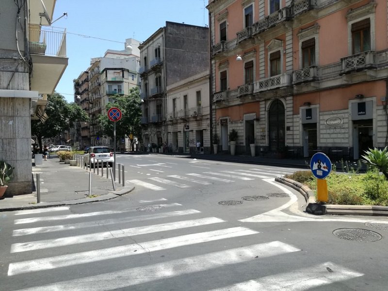 Tragedia sfiorata in via D’Annunzio, 80enne “investita” sulle strisce pedonali. LA TESTIMONIANZA