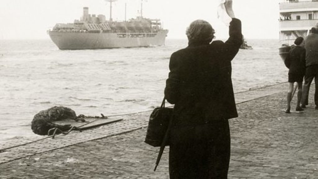 Migranti: oggi accogliamo, ma ieri eravamo accolti. La storia di Angela