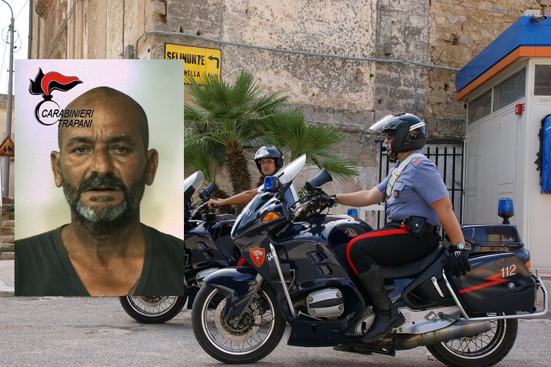 Piantine di marijuana nascoste tra i pomodori: arrestato 50enne