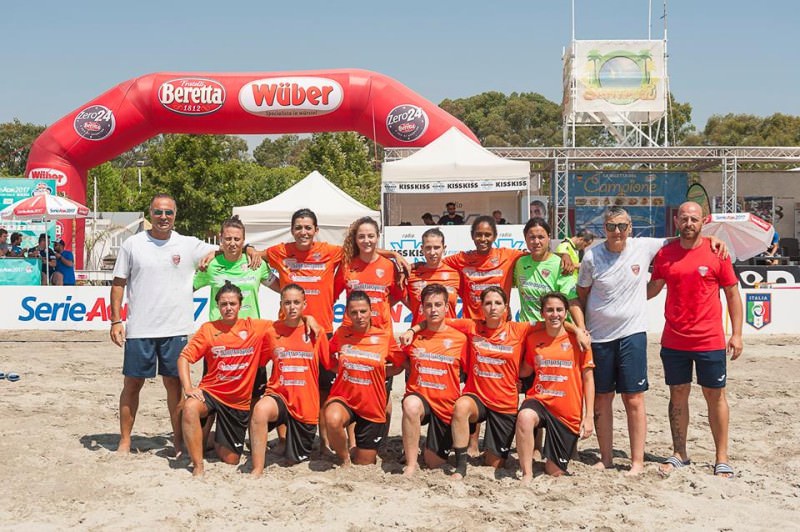 Beach soccer femminile: buona la prima per il Canalicchio, Napoli KO