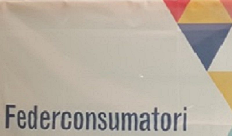 Federconsumatori contro la Regione: differenziata bluff in 50 comuni siciliani