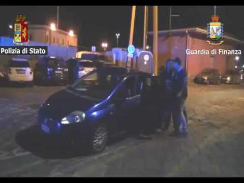 Rubano natante a Riposto e arrivano al porto di Catania: bloccati tre cittadini stranieri Rubano natante a Riposto e arrivano al porto di Catania: bloccati tre cittadini stranieri